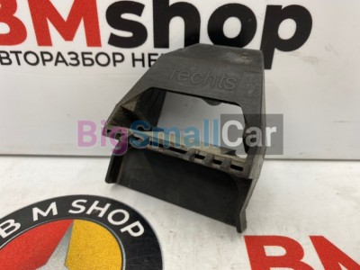 Кронштейн радиатора правый BMW 525i 2002 E39 m54b25TU 17111737707