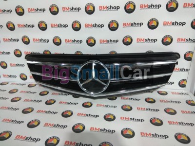 Решетка радиатора Mercedes C 180 CGI 2014 W204 271.820 A2048800023 - купить Москве