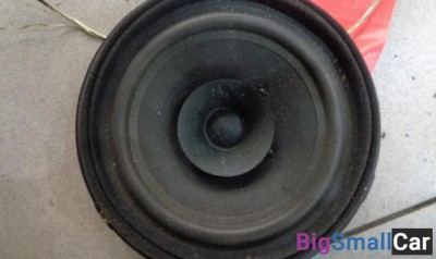 Динамик задний правый от Suzuki Grand Vitara 2005-2015 - купить Москве