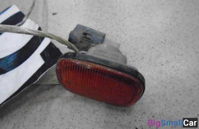 Повторитель правый от Toyota Carina E 1992-1997 - купить Москве