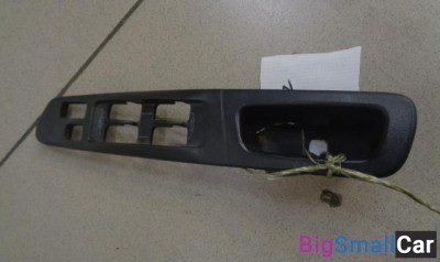 Накладка блока управления стеклоподъемниками передняя правая от Mitsubishi Legnum 1996-2002 - купить Москве