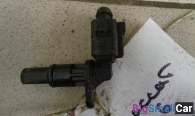 Датчик положения распредвала от Volkswagen Passat B6 2005-2010