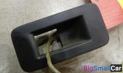 Накладка блока управления стеклоподъемниками задняя левая от Volkswagen Touareg 2002-2010 - купить Москве