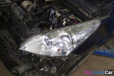 Фара левая Пежо 3008