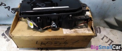 Подстаканник Audi A8 2010-2017 б/у - купить Москве