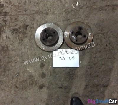 Тормозные диски Toyota Vitz 10