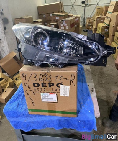 Фара правая Mazda 3 BM - купить Москве