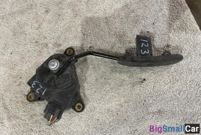 Педаль газа Nissan note - купить Москве