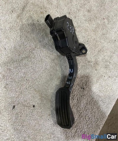 Педаль газа Toyota Camry 50 2.5 - купить Москве