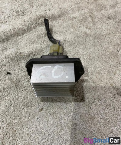 Резистор печки Honda Stream - купить Москве