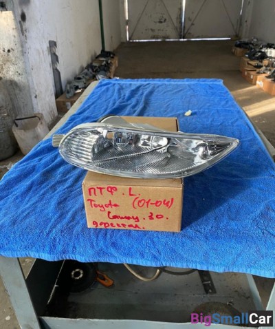Фара противотуманная левая Toyota Camry (30) - купить Москве