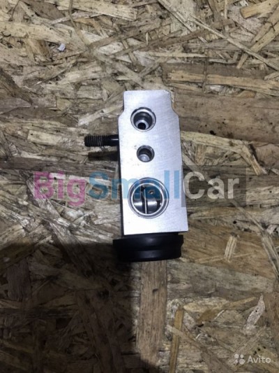 Клапан кондиционера трв KIA Ceed 07-12 - купить Москве