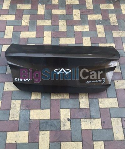 Крышка багажника chery bonus 3 Крышка багажника chery bonus 3